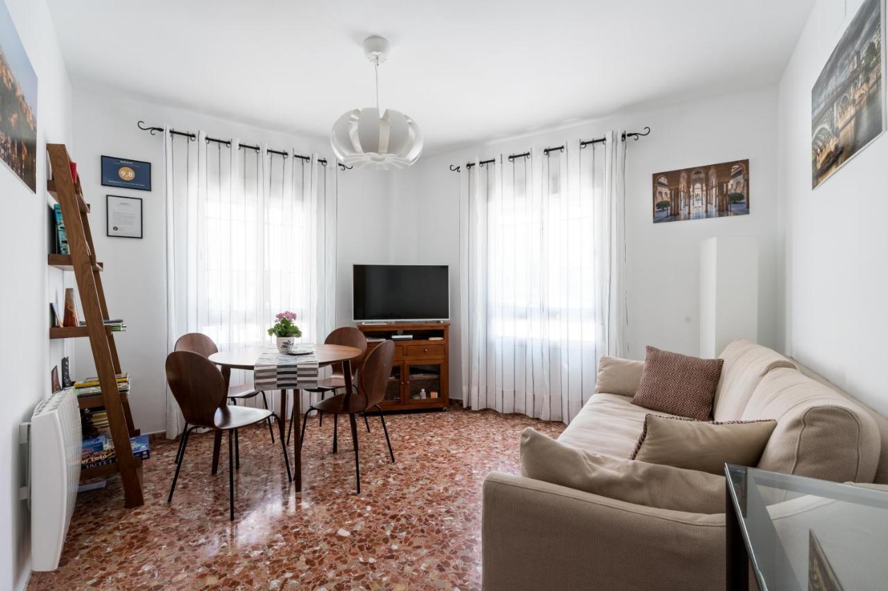 Ferienwohnung Anna - Triana Sevilla Exterior foto