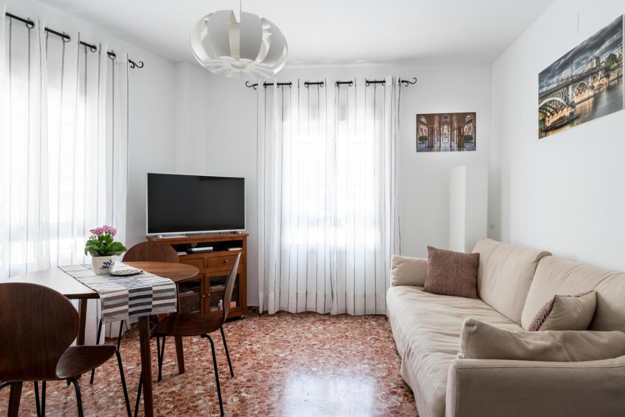 Ferienwohnung Anna - Triana Sevilla Exterior foto